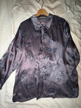 Valerie Stevens Silky Feather-Print Shirt Jacket in Gray